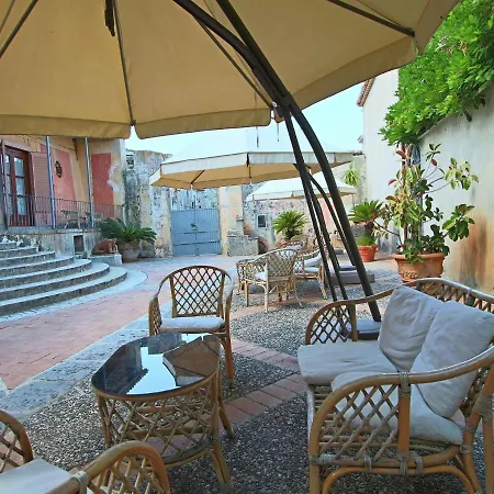 Nyaraló Luxurious Mansion In Near Sea Parghelia